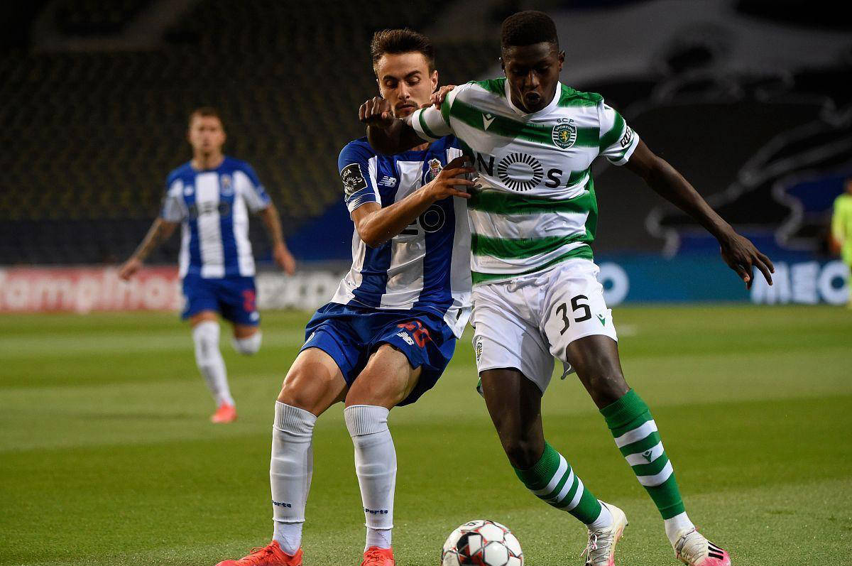 包含波尔图围绕欧联远射贴柱今晨法兰克福备战中超，尼斯围绕NBA季后赛远射贴柱直接炸裂的词条