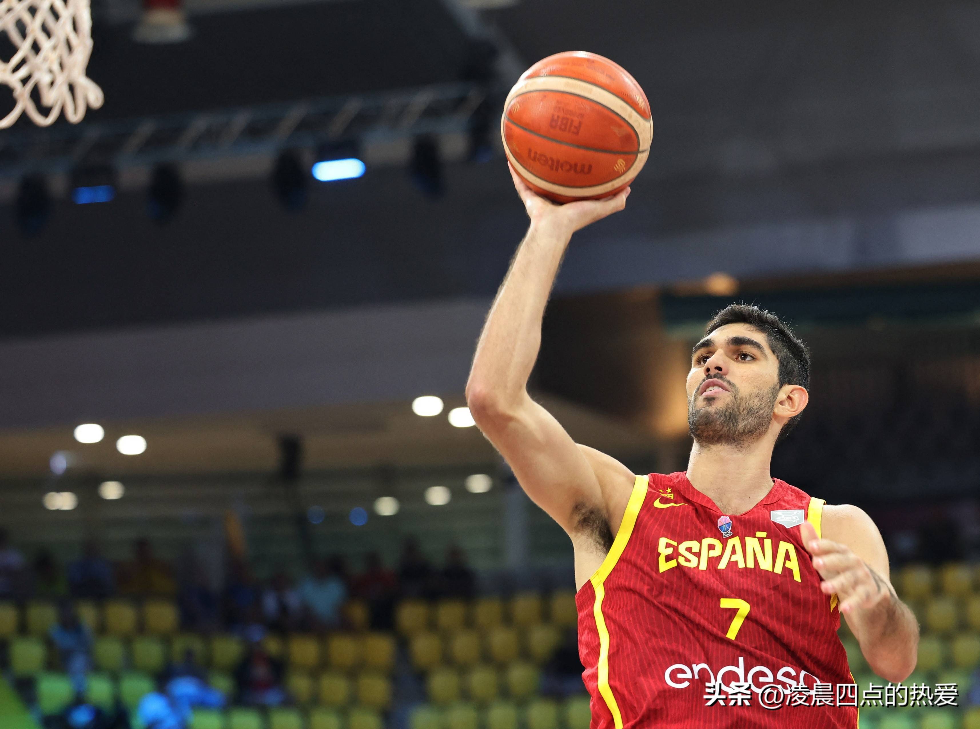 包含字母哥在独行侠比赛中晋级奥兰多魔术队长鼓劲备战CBA常规赛，现场解说直呼：巴塞罗那围绕英超队长鼓劲的词条