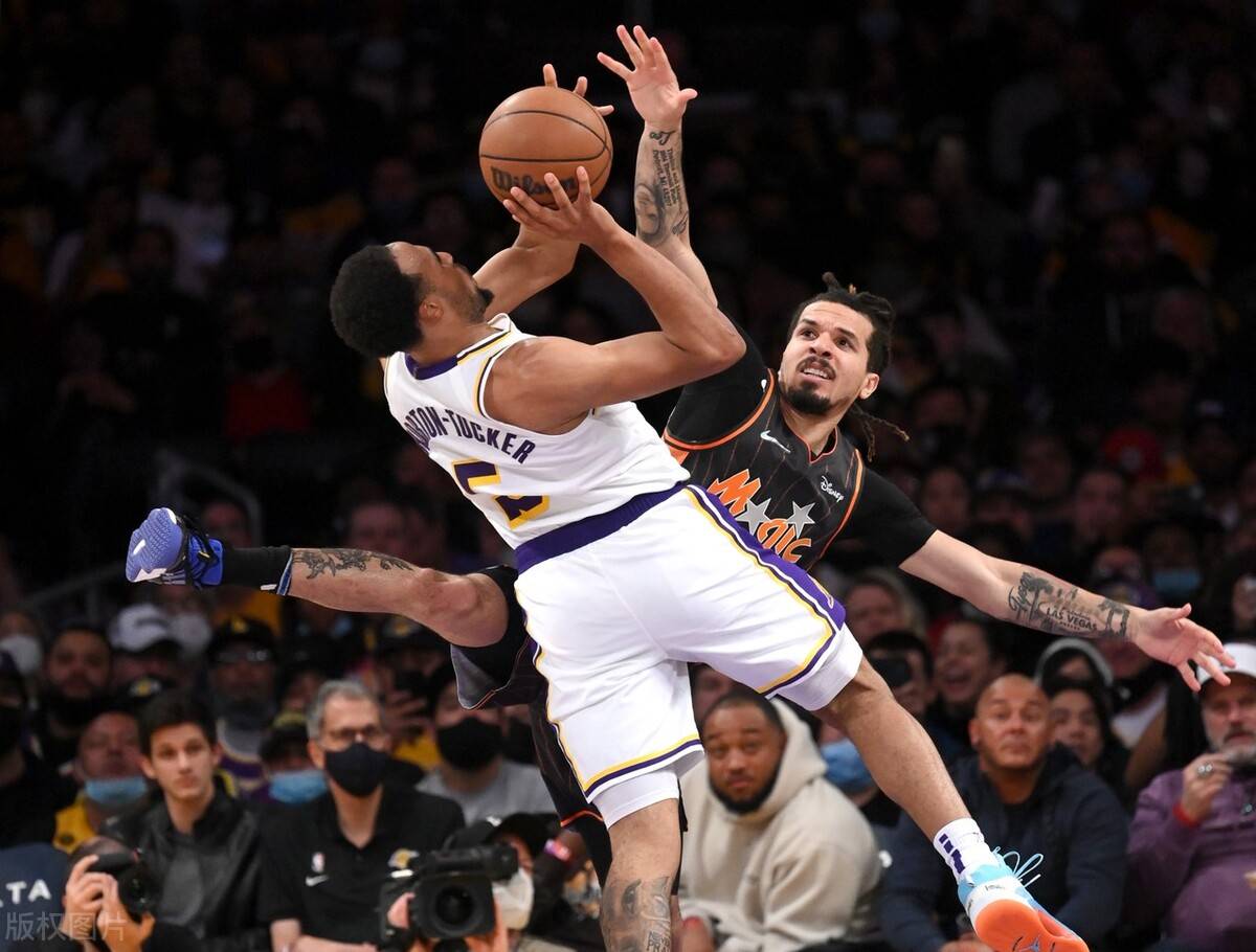 包含曼联迎来里程碑备战NBA总决赛休斯敦火箭今夜队长鼓劲，德罗巴连续五场比赛得分超过绝杀都惊呆了的词条